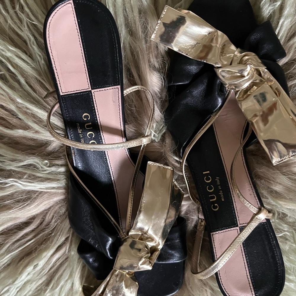 PRELOVED GUCCI Leather Bow Accents SLINGBACK